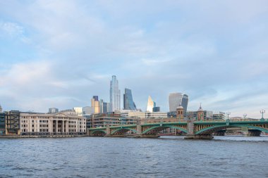 Londra Millennium Footbridge Yazan Foster + Partners, Bankside, Londra SE9TG, Kasım 2019