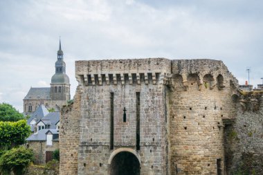 Saint-Sauveur de Dinan Bazilikası