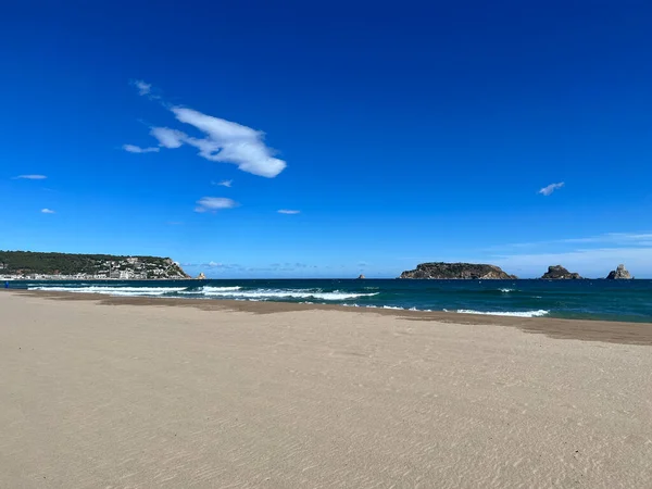 Prázdná Pláž Estartit Pobřeží Costa Brava Španělsku — Stock fotografie