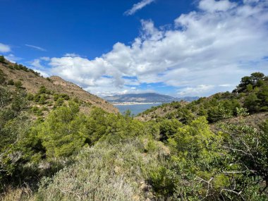 İspanya 'da Faro del Albir' in çevresindeki Parque Doğal Serra Gelada Manzarası