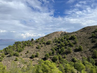 İspanya 'da Faro del Albir' in çevresindeki Parque Doğal Serra Gelada Manzarası