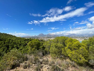 İspanya 'da Albir civarında Doğal Serra Gelada parkı