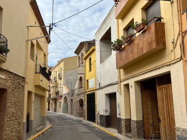 Katalunya İspanya 'da L' Armentera Caddesi.