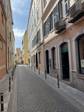 Cebelitarık Avrupa sokaklarında