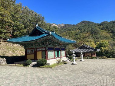 Sinheungsa in Seoraksan National Park South Korea clipart