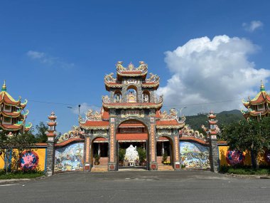 Da Nang Vietnam 'daki Chua Buu Sai Son Tapınağı