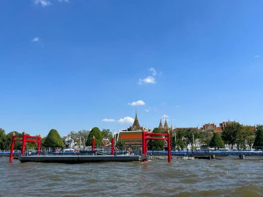 Tayland 'da, Bangkok' taki Chao Reynaya nehrinin manzarası