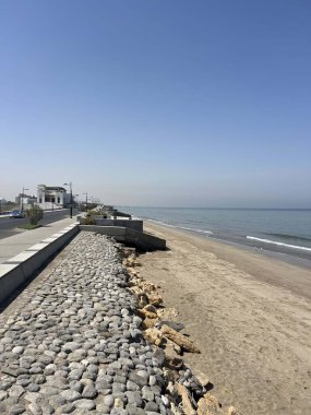 Muscat 'te halk plajında gündüz vakti Umman.