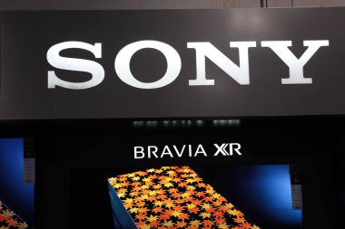 Honolulu, HI - 23 Aralık 2022: Sony Corporation Ultra High definition TV Bravia XR elektronik mağazasında sergileniyor