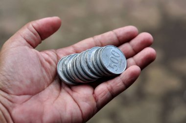 Endonezya rupiah para para ticaret alışverişi için seçici odaklı tutun