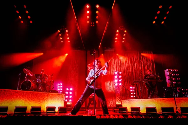 April 2023 Afas Live Amsterdam Netherlands Concert Girl Red — Stock Photo, Image