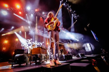 7 Temmuz 2023. Kuzey Denizi Caz Festivali. Rotterdam, Hollanda. Teskey Kardeşler Konseri