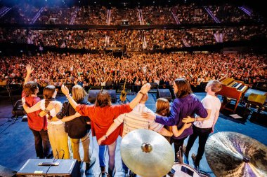 7 Temmuz 2023. Kuzey Denizi Caz Festivali. Rotterdam, Hollanda. Teskey Kardeşler Konseri