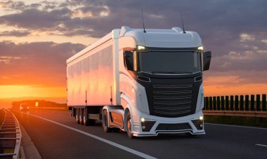 Otobanda modern yarı karavan kamyonları
