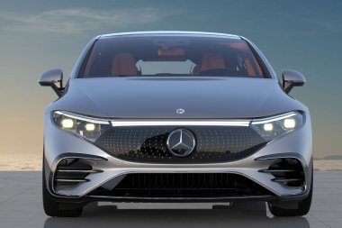 Mercedes EQS - Tam Elektrikli Lüks Sedan