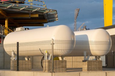 Su ısıtma için doğal gaz tankları