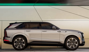 Cadillac Escalade IQ. An American legend gets an electric version
