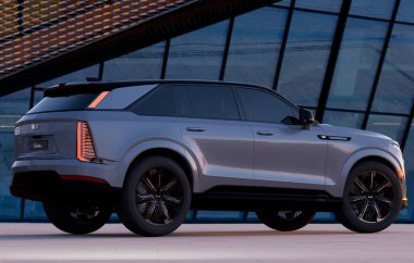 Cadillac Escalade IQ. An American legend gets an electric version