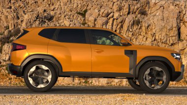 Yeni Dacia Duster. Seri üretime hazır kompakt SUV 'lar.