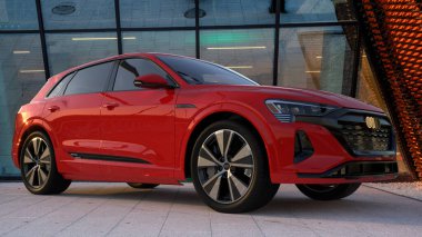 2024 Audi Q8 e-tron-Premium SUV EV 