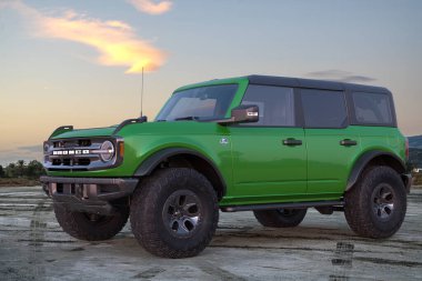 Yeni Ford Bronco off-road 4x4 SUV