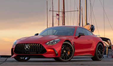 Yeni Mercedes-AMG GT43 Coupe