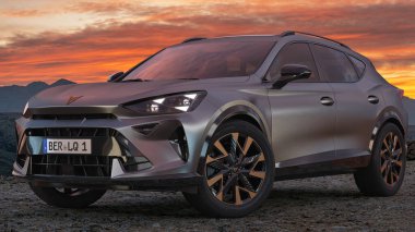 Cupra Formentor 2025 çok daha etkileyici bir SUV. Yeni görünüş ve güce ek olarak, hala bir sürüklenme moduna sahip.