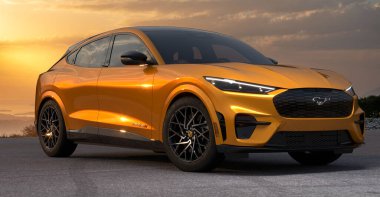 Elektrikli Ford Mustang Mach-E GT