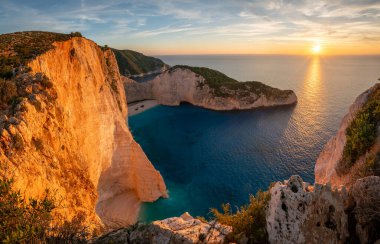 Gemi enkazı, Navagio Sahili, Zakynthos, Yunanistan-günbatımı. Sanat fotoğrafçılığı.