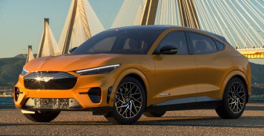 Elektrikli Ford Mustang Mach-E GT