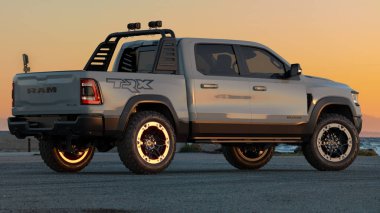 Yeni 2024 RAM 1500 TRX CREW Taksi