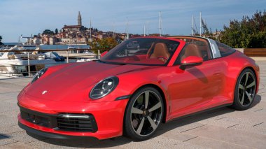 Porsche 911 Targa 4 - Modern burgulu bir klasik