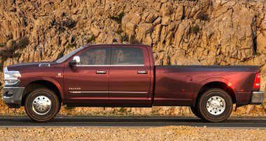  Ram 3500 - Ağır Görevli Kamyonet