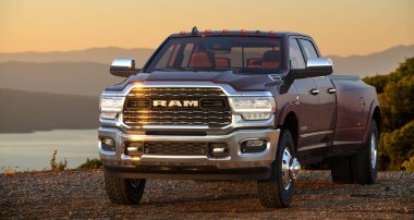  Ram 3500 - Ağır Görevli Kamyonet