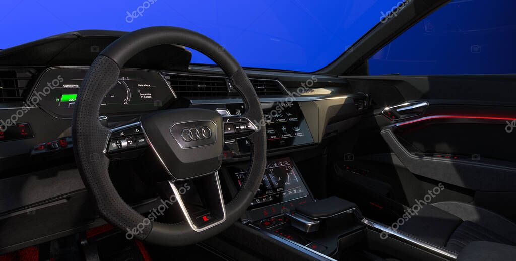 Audi Q8 E-Tron interior,dashboard