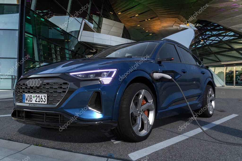 New Audi Q8 e-tron Sportback