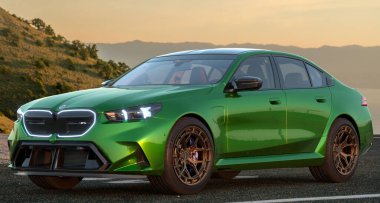 Yeni BMW M5 bir eklenti hibrit..