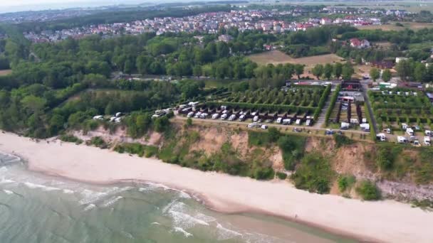 Campingplatz Meer Auf Der Klippe Luftaufnahme Malerisch Gelegener Campingplatz Der — Stockvideo