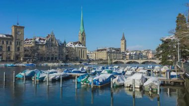 Zaman aşımı, Avrupa 'nın karla kaplı kasabası. Zürih kar altında, İsviçre 