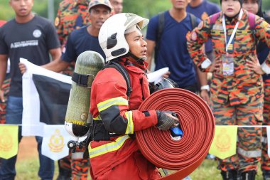 Terengganu 14 Eylül 2023. Terengganu 'da itfaiyeciler için Yetenek Yarışması düzenlendi. Terengganu 14 Eylül 2023. Terengganu 'da itfaiyeciler için yetenek yarışması düzenlendi..