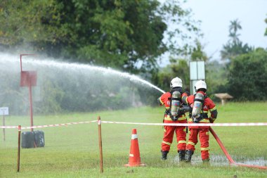 Terengganu 14 Eylül 2023. Terengganu 'da itfaiyeciler için Yetenek Yarışması düzenlendi. Terengganu 14 Eylül 2023. Terengganu 'da itfaiyeciler için yetenek yarışması düzenlendi..
