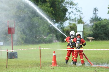 Terengganu 14 Eylül 2023. Terengganu 'da itfaiyeciler için Yetenek Yarışması düzenlendi. Terengganu 14 Eylül 2023. Terengganu 'da itfaiyeciler için yetenek yarışması düzenlendi..