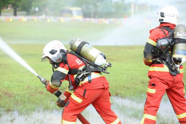 Terengganu 14 Eylül 2023. Terengganu 'da itfaiyeciler için Yetenek Yarışması düzenlendi. Terengganu 14 Eylül 2023. Terengganu 'da itfaiyeciler için yetenek yarışması düzenlendi..