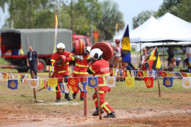 Terengganu 14 Eylül 2023. Terengganu 'da itfaiyeciler için Yetenek Yarışması düzenlendi. Terengganu 14 Eylül 2023. Terengganu 'da itfaiyeciler için yetenek yarışması düzenlendi..