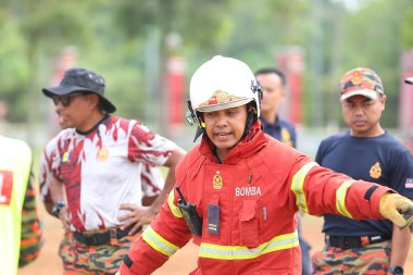 Terengganu 14 Eylül 2023. Terengganu 'da itfaiyeciler için Yetenek Yarışması düzenlendi. Terengganu 14 Eylül 2023. Terengganu 'da itfaiyeciler için yetenek yarışması düzenlendi..