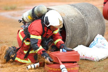 Terengganu 14 Eylül 2023. Terengganu 'da itfaiyeciler için Yetenek Yarışması düzenlendi. Terengganu 14 Eylül 2023. Terengganu 'da itfaiyeciler için yetenek yarışması düzenlendi..
