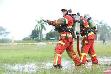Terengganu 14 Eylül 2023. Terengganu 'da itfaiyeciler için Yetenek Yarışması düzenlendi. Terengganu 14 Eylül 2023. Terengganu 'da itfaiyeciler için yetenek yarışması düzenlendi..