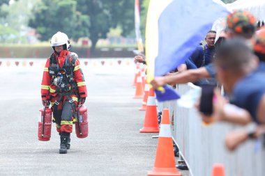 Terengganu 14 Eylül 2023. Terengganu 'da itfaiyeciler için Yetenek Yarışması düzenlendi. Terengganu 14 Eylül 2023. Terengganu 'da itfaiyeciler için yetenek yarışması düzenlendi.. 