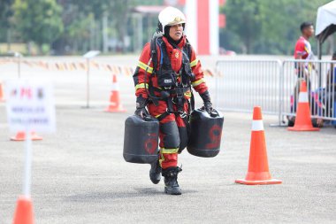 Terengganu 14 Eylül 2023. Terengganu 'da itfaiyeciler için Yetenek Yarışması düzenlendi. Terengganu 14 Eylül 2023. Terengganu 'da itfaiyeciler için yetenek yarışması düzenlendi.. 