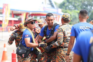 Terengganu 14 Eylül 2023. Terengganu 'da itfaiyeciler için Yetenek Yarışması düzenlendi. Terengganu 14 Eylül 2023. Terengganu 'da itfaiyeciler için yetenek yarışması düzenlendi..  